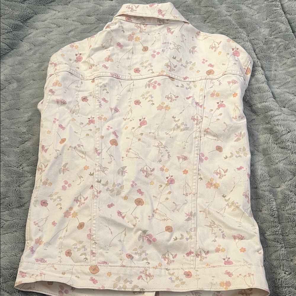 Joe's The Boyfriend Floral Denim Jacket - Picture 13 of 14